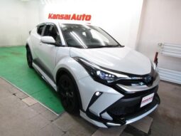 
										TOYOTA C-HR 2023 full									