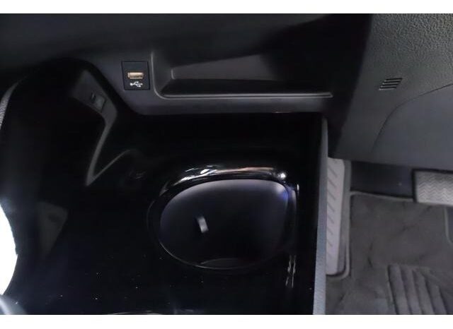 
								TOYOTA C-HR 2023 full									