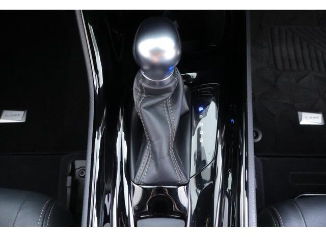 
								TOYOTA C-HR 2023 full									