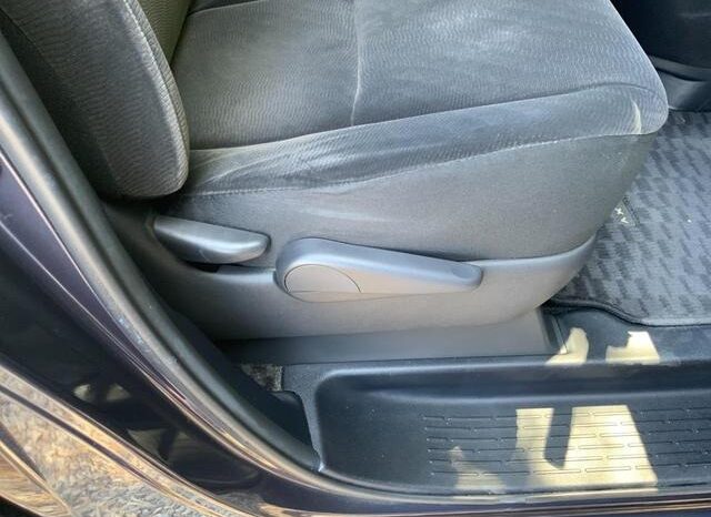 
								TOYOTA VOXY 2012 full									