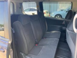 
										TOYOTA VOXY 2012 full									