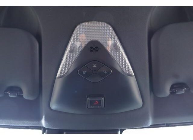 
								TOYOTA C-HR 2023 full									