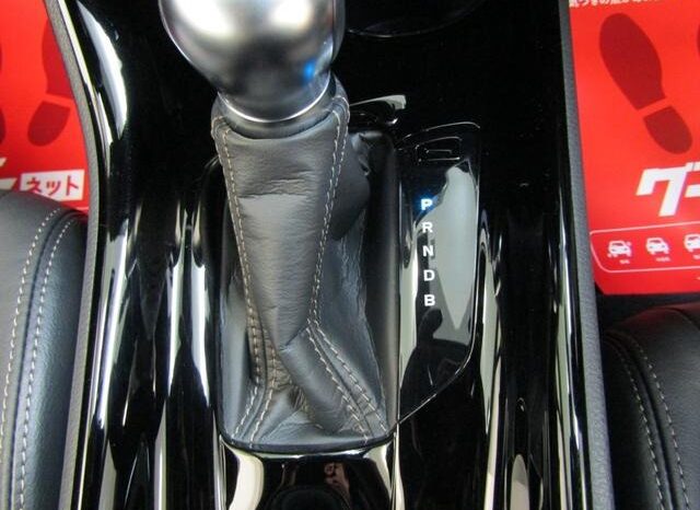 
								TOYOTA C-HR 2023 full									