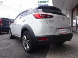 
										MAZDA CX-3 full									