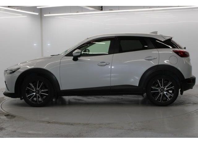 
								MAZDA CX-3 full									