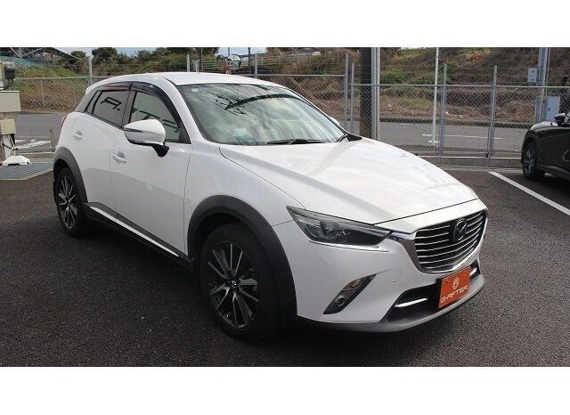 
								MAZDA CX-3 full									
