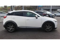 
										MAZDA CX-3 full									