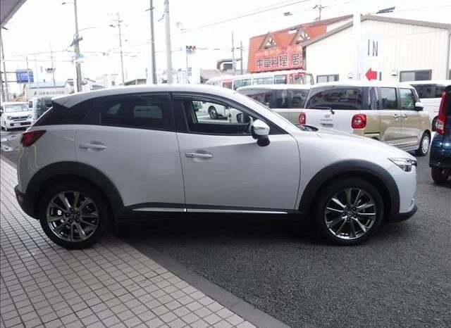 
								MAZDA CX-3 full									