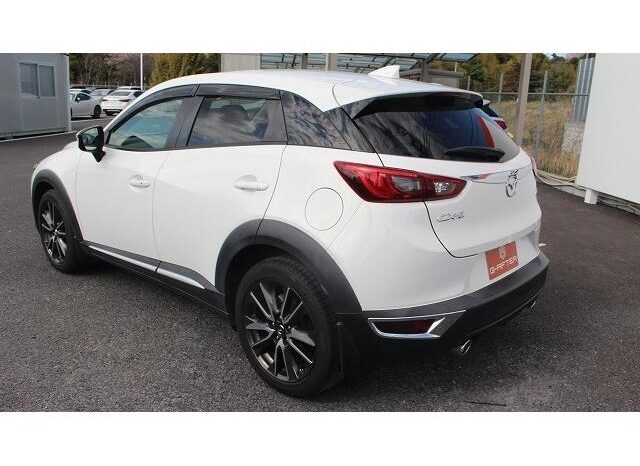 
								MAZDA CX-3 full									