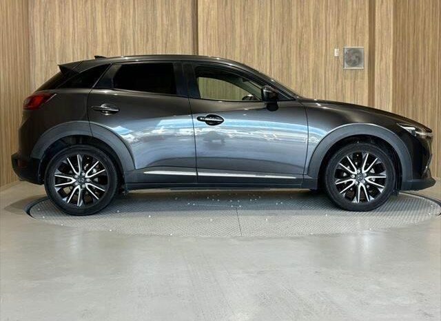 
								MAZDA CX-3 full									