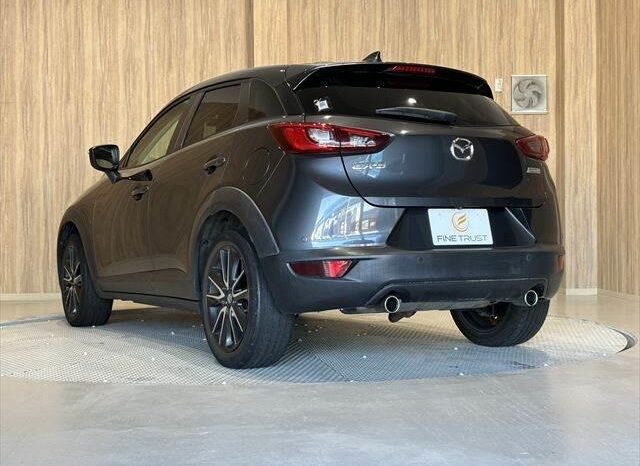 
								MAZDA CX-3 full									