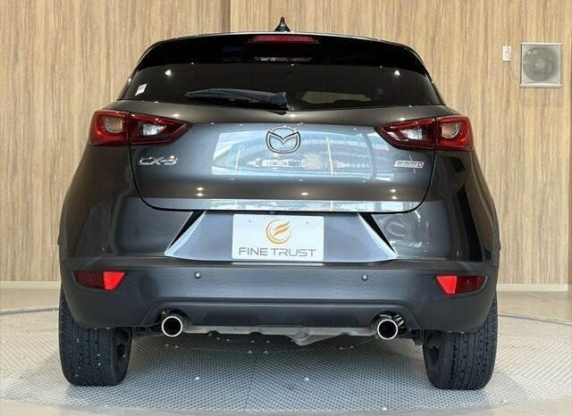 
								MAZDA CX-3 full									