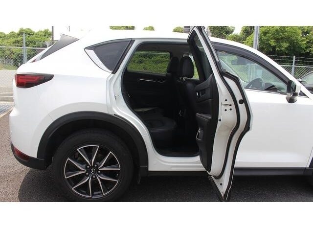 
								MAZDA CX-5 full									