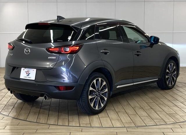 
								MAZDA CX-3 full									