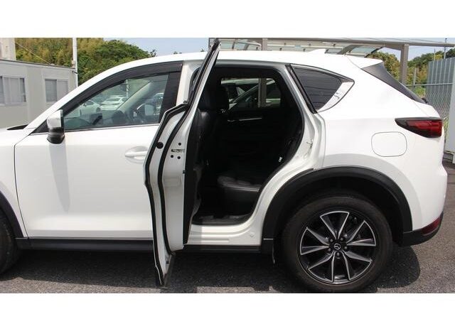
								MAZDA CX-5 full									