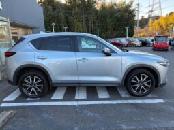 
										MAZDA CX-5 full									