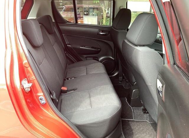 
								SUZUKI SWIFT 2011 full									