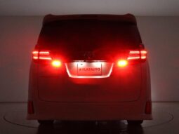 TOYOTA VELLFIRE 2016