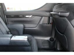 
										TOYOTA VELLFIRE 2015 full									