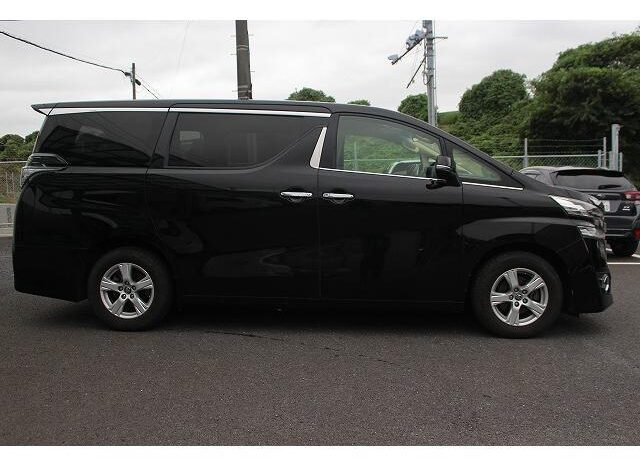 
								TOYOTA VELLFIRE 2016 full									