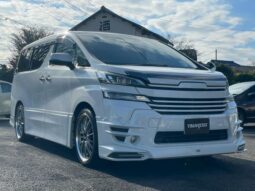 
										TOYOTA VELLFIRE 2017 full									