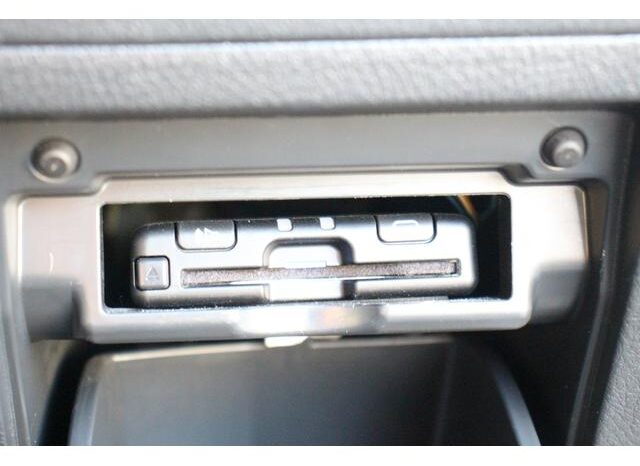 
								TOYOTA VELLFIRE 2014 full									