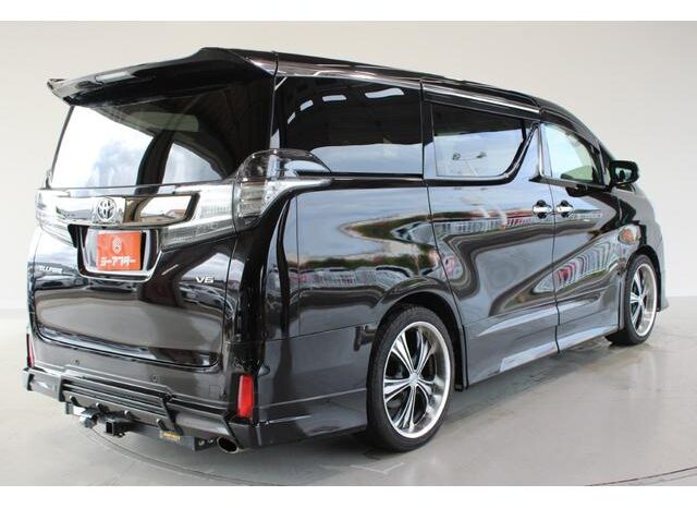 
								TOYOTA VELLFIRE 2016 full									