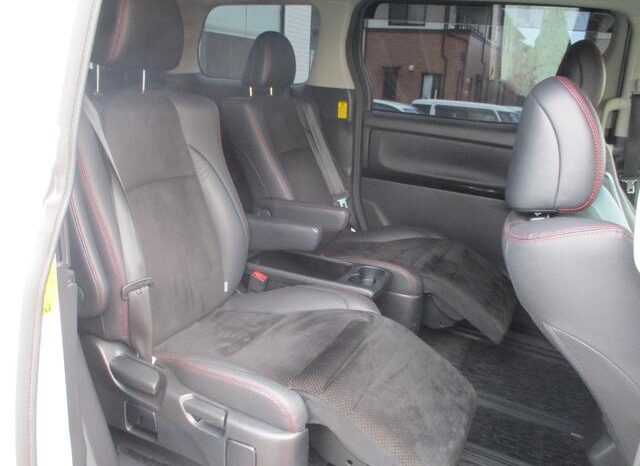 
								TOYOTA VELLFIRE 2013 full									