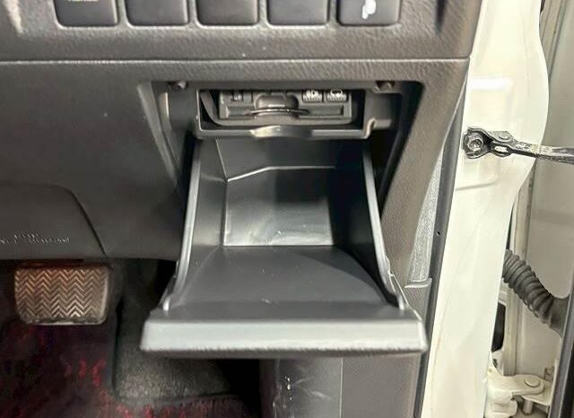 
								TOYOTA VELLFIRE 2013 full									