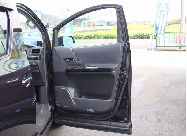 
								TOYOTA VELLFIRE 2013 full									