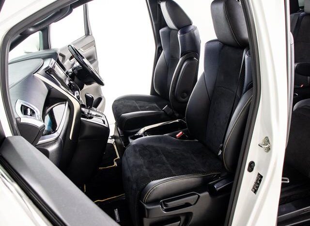 
								TOYOTA VELLFIRE 2017 full									