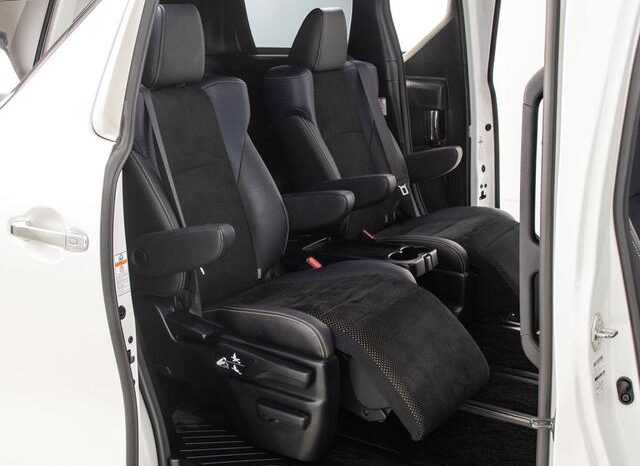 
								TOYOTA VELLFIRE 2017 full									