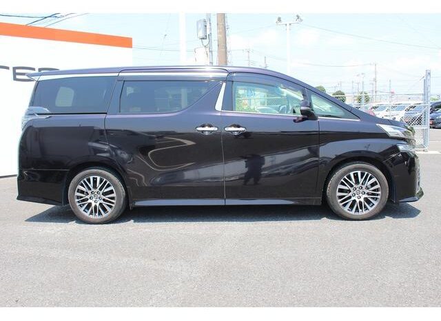 
								TOYOTA VELLFIRE 2015 full									
