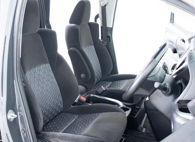 
								TOYOTA VELLFIRE 2015 full									