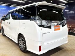 TOYOTA VELLFIRE 2016