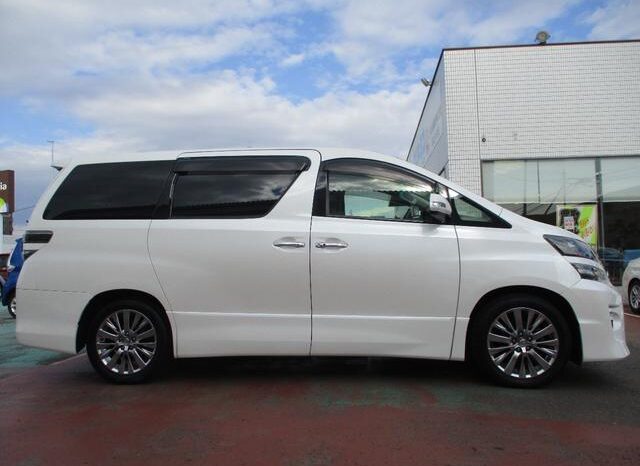 
								TOYOTA VELLFIRE 2013 full									