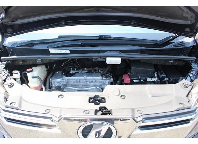 
								TOYOTA VELLFIRE 2015 full									