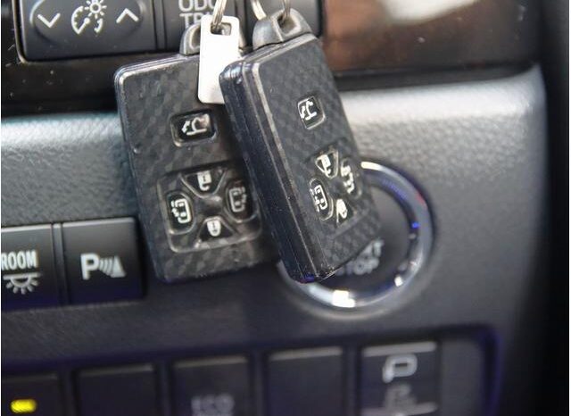 
								TOYOTA VELLFIRE 2013 full									