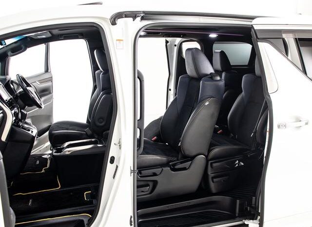 
								TOYOTA VELLFIRE 2017 full									