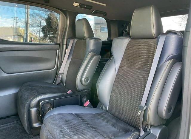 
								TOYOTA VELLFIRE 2017 full									