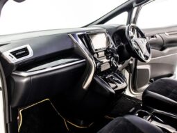 
										TOYOTA VELLFIRE 2017 full									