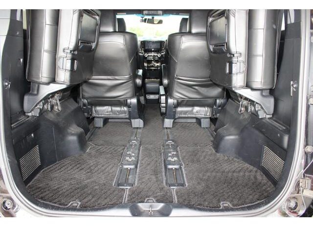 
								TOYOTA VELLFIRE 2016 full									