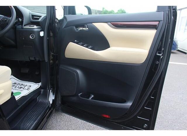 
								TOYOTA VELLFIRE 2016 full									