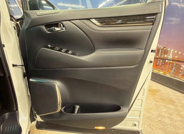
								TOYOTA VELLFIRE 2016 full									