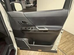 
										TOYOTA VELLFIRE 2013 full									