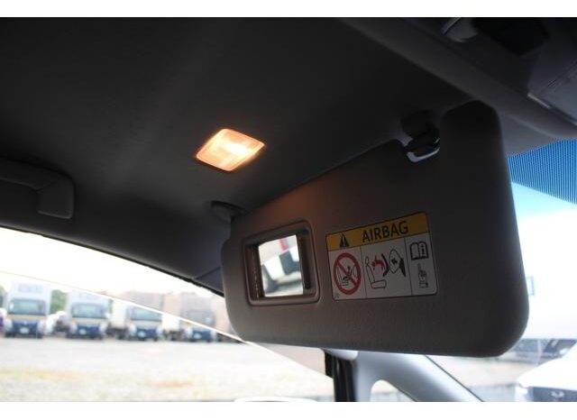 
								TOYOTA VELLFIRE 2015 full									