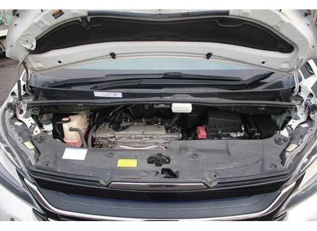 
								TOYOTA VELLFIRE 2015 full									