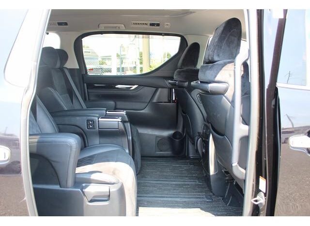 
								TOYOTA VELLFIRE 2015 full									