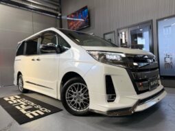 TOYOTA NOAH 2021