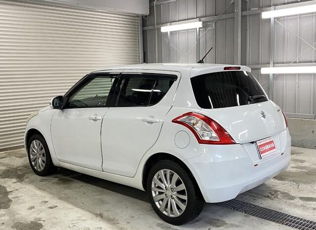 
								SUZUKI SWIFT 2011 full									